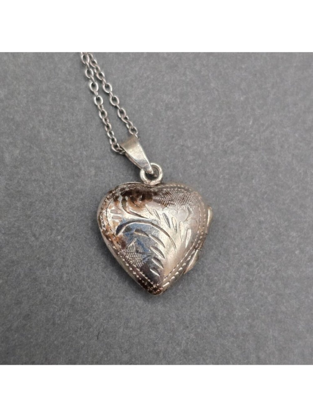 Sterling Silver Heart Locket Etched Floral Pendant Necklace 18"-20" - Picture 6 of 16